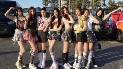 HEARTS2HEARTS Performing at Wango Tango 2025