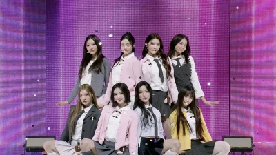 Hearts2Hearts Showcase Performance